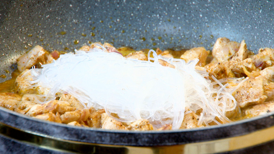 فطيرة محشية بالدجاج