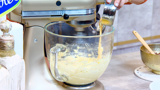 كب كيك بكريمة الشوكولاطة